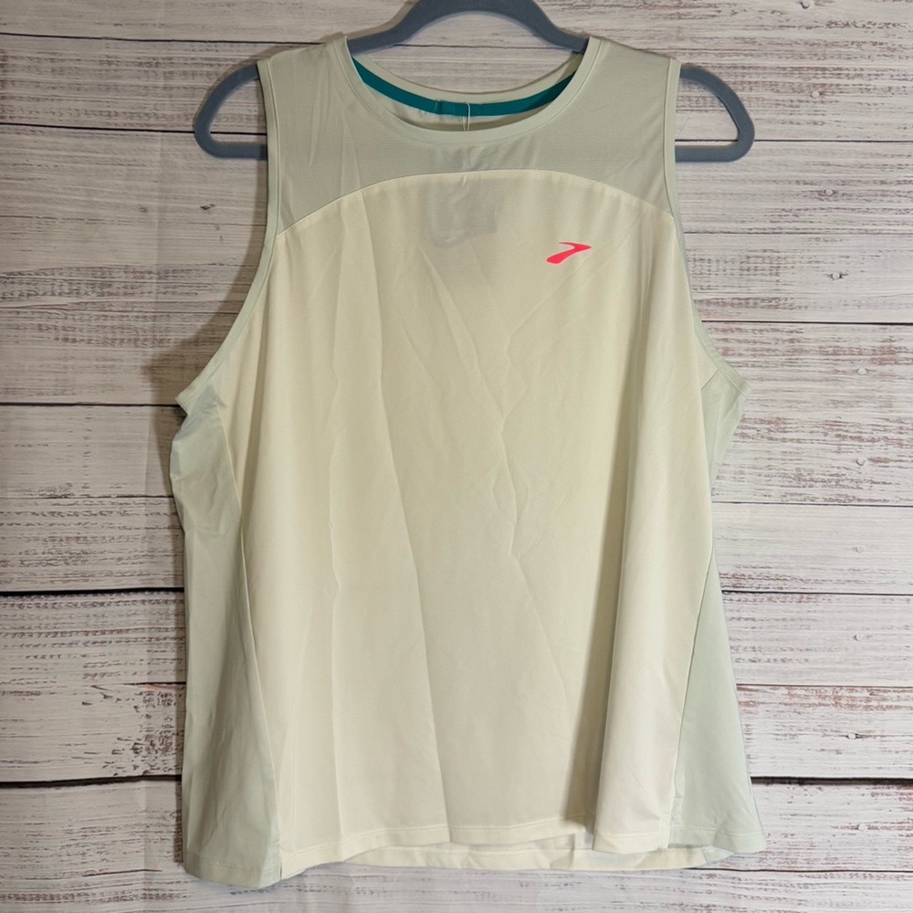 Brooks Light Gray Sleeveless Top